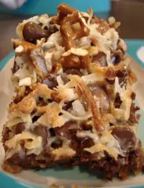 Caramel Pretzel Magic Bars