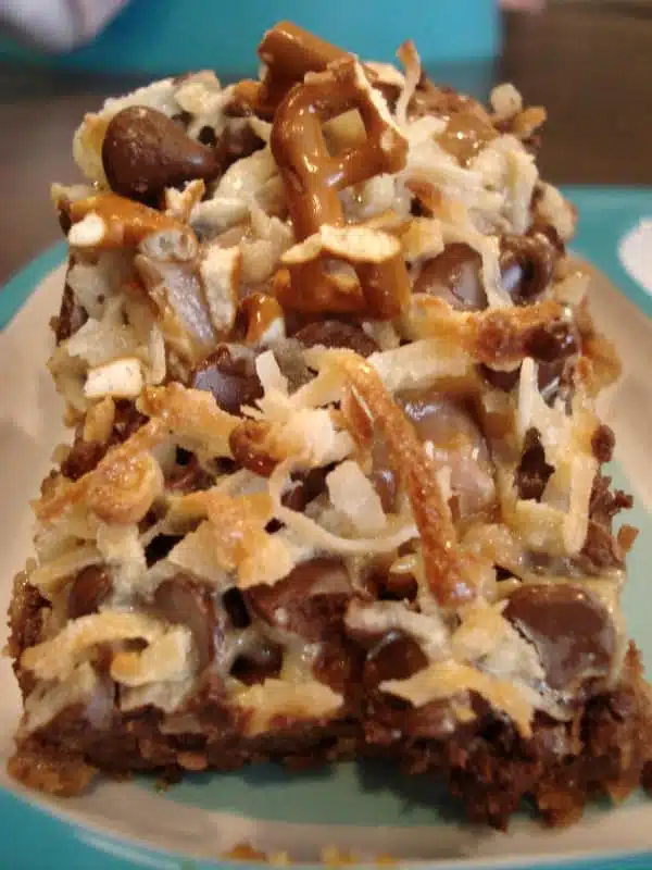 Caramel Pretzel Magic Bars