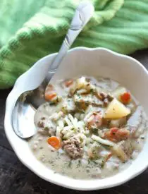 This creamy cheeseburger soup is full of hearty chunks of vegetables and beef with a slight kick of pepper jack cheese. Super comforting for the cold weather months!