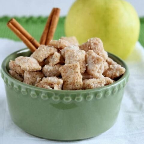 Apple Cinnamon Muddy Buddies