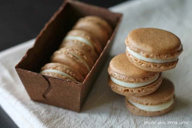 31 Best Christmas Cookies 26 White+Chocolate+Ganache+Filled+Gingerbread+Macarons2