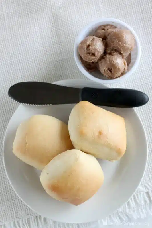 Copycat Texas Roadhouse Rolls