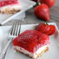 Strawberry Pretzel Salad from DessertNowDinnerLater.com