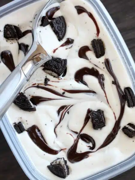 NO CHURN Oreo Fudge Ice Cream from DessertNowDinnerLater.com