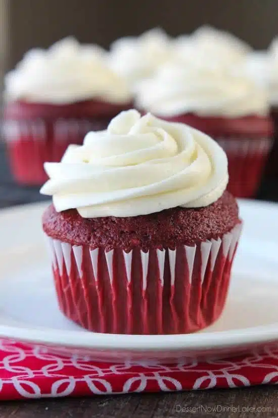 How to Make Red Velvet Cake (with Pictures) - wikiHow