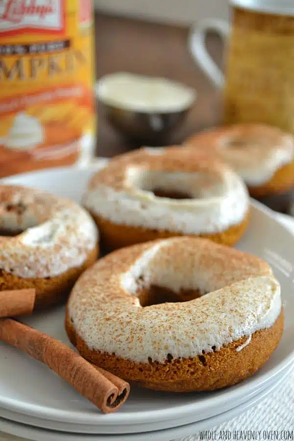 Pumpkin Spice Cheesecake Donuts