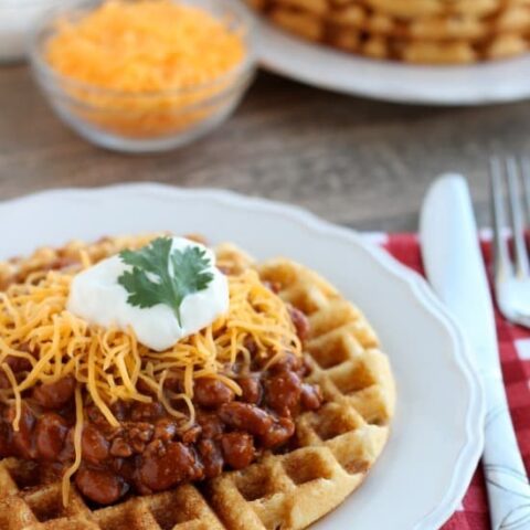 Cornbread Waffles with Chili gets dinner on the table in 15 minutes! From DessertNowDinnerLater.com