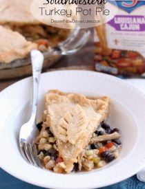 Use that leftover Thanksgiving turkey in this Southwestern Turkey Pot Pie with corn, black beans, peppers, and a gravy with a kick! From DessertNowDinnerLater.com