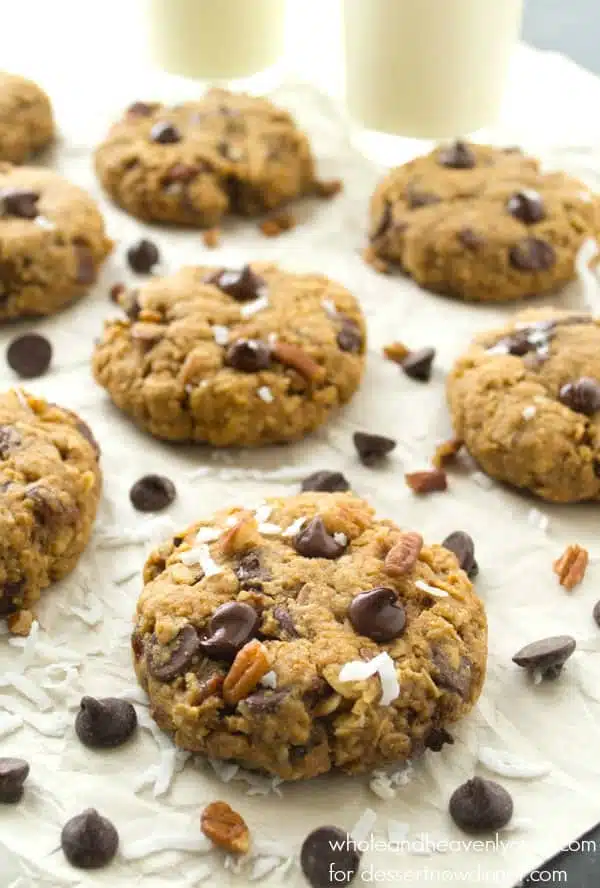 Soft-Baked Kitchen Sink Cookies --- these super-soft and chewy cookies are literally loaded with everything!