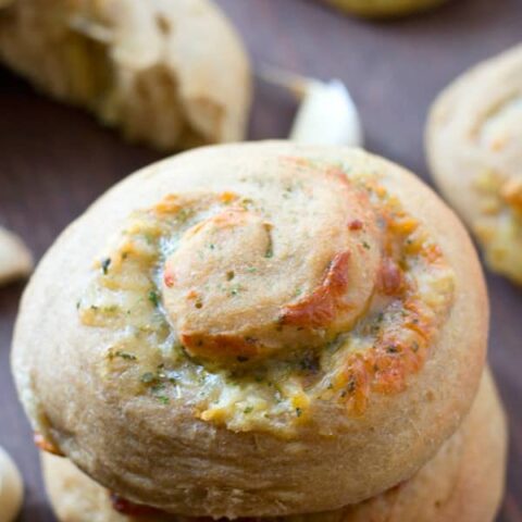 Cheesy Garlic Spiral Rolls