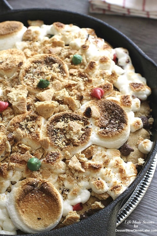 Gingerbread S'mores Cookie Pizza from @LifeMadeSweeter