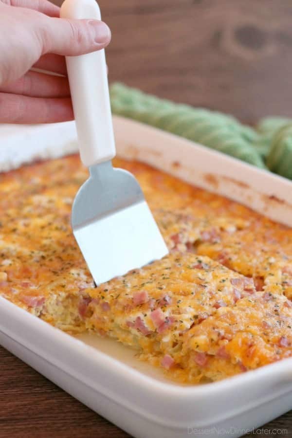 This Ham Chile and Cheese Baked Omelet is a great way to feed a crowd for breakfast, brunch, or brinner!