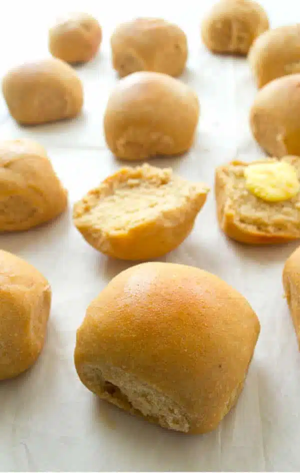 Overnight-Dinner-Rolls