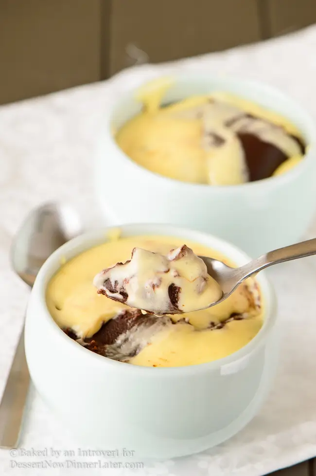 marsmallow fluff pudding with chocolate swirl