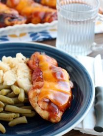 This Barbecue Chicken with Bacon and Cheddar is an easy and delicious 4-ingredient dinner that will have you firing up the grill up any time of the year!