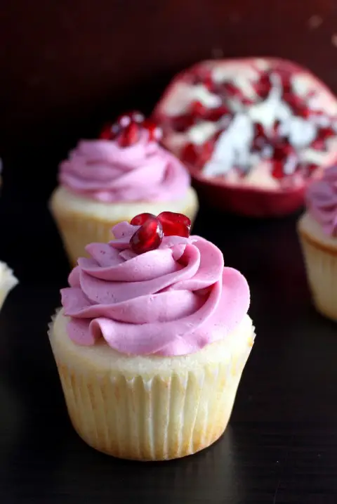 Cupcakes with Pomegranate Frosting (1)