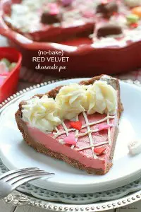 No-bake Red Velvet Cheesecake Pie -- @LifeMadeSweeter