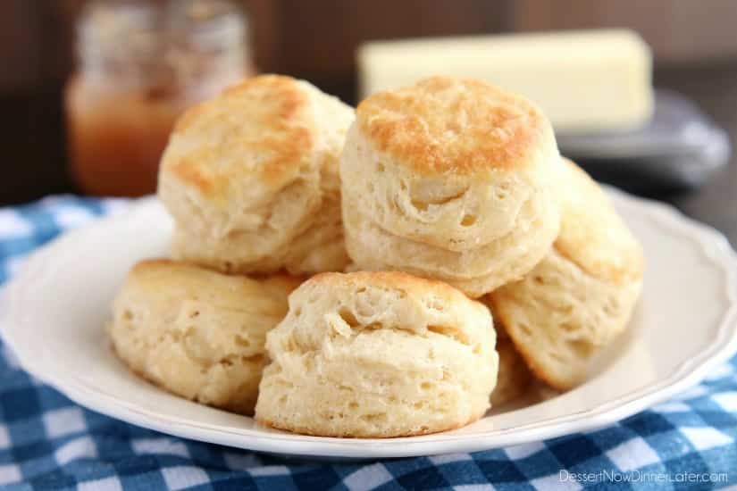 Flaky Butter Biscuits in Cast Iron Skillet - Easy Homemade Biscuits