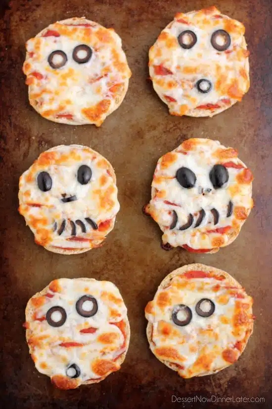 Mini Mummy Pizzas are a fun and easy food the kids can make for Halloween!