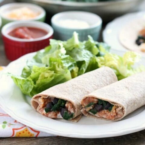 If you're craving a meatless meal that tastes great and fills you up, try this easy Spinach & Bean Burrito Wrap!