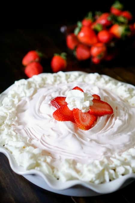 Frozen Strawberry Yogurt Pie