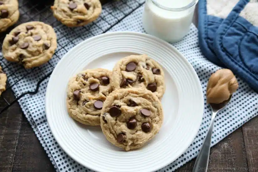 These totally irresistible Peanut Butter Chocolate Chip Cookies are chewy yet tender, and super easy to make! 