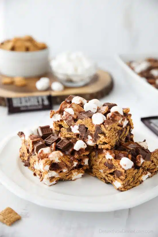 S'mores Krispie Treats have all the flavors of traditional s'mores made into an easy no-bake summer dessert. Loaded with Golden Grahams cereal, plenty of marshmallows and chocolate, these indoor s'mores bars are a crowd favorite.