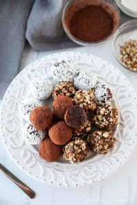 Homemade chocolate truffles are super easy to make with only a few simple ingredients. Switch up the extracts or toppings for a totally customizable, creamy chocolate treat. Great for gifting!