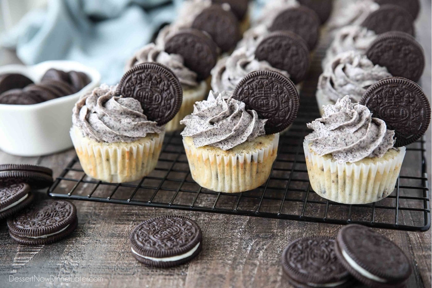 Cookies and Cream Cupcakes + Video | Dessert Now Dinner Later