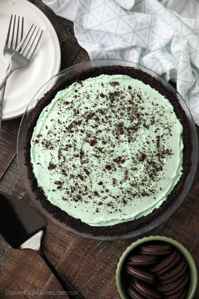 Top view of grasshopper pie topped with crushed oreos.