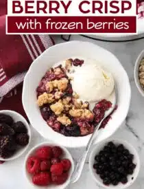 Labeled image of Berry Crisp for Pinterest.