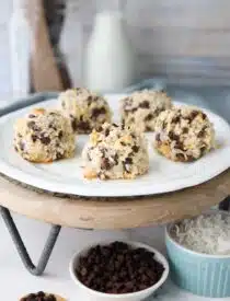 Chocolate chip macaroons on a plate.